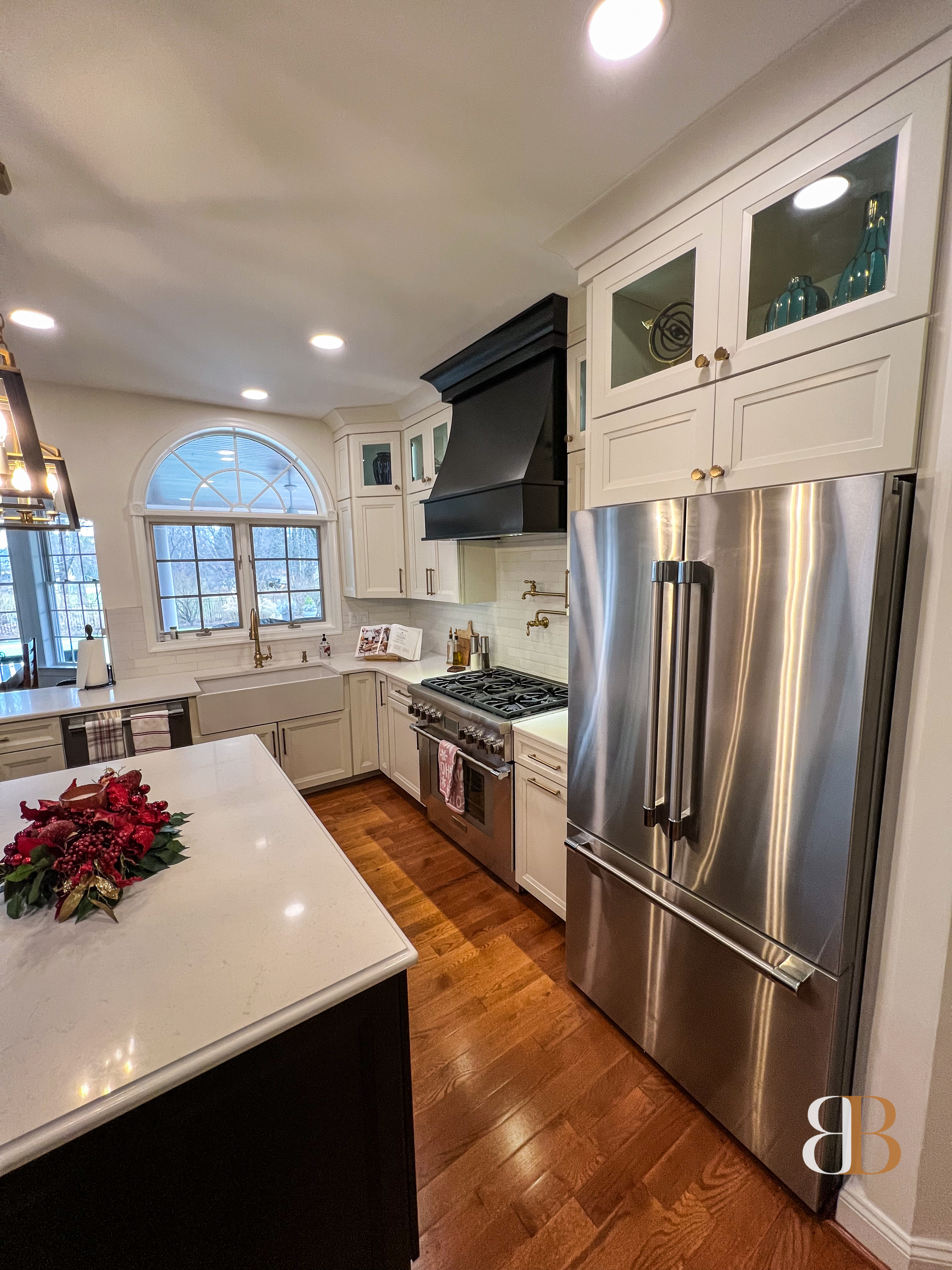 Contemporary kitchen remodel in Villanova by B&B Associates Creations — photo 2